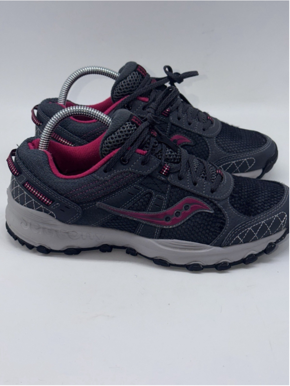 Saucony Grid Raptor TR 2 Women’s 9 Gray Pink Trail Running Shoes S15427-5